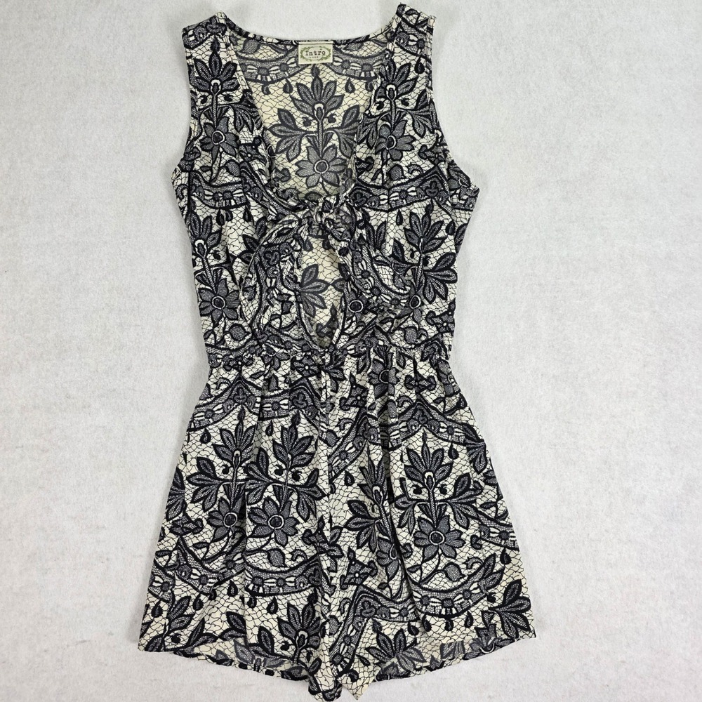 Intro by USA Womens Black Cream Floral Lace Print Sleeveless Tie Front Romper